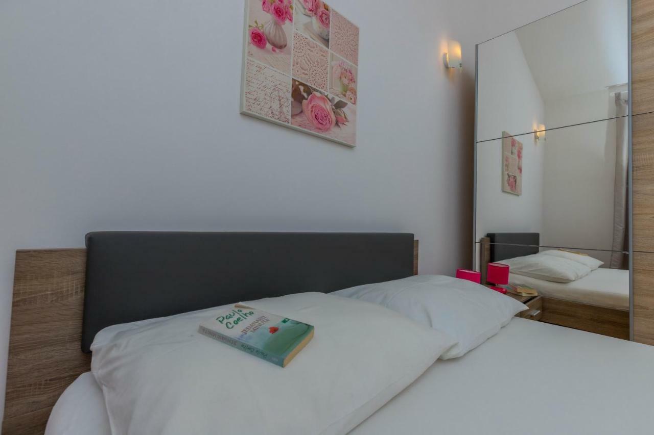 Principium Apartments Klenovica Esterno foto